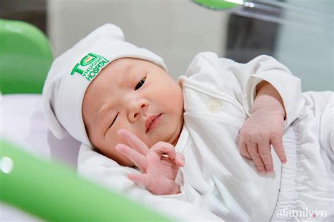tong hop  hinh anh em   sinh dang yeu voi nhung net xinh xan va