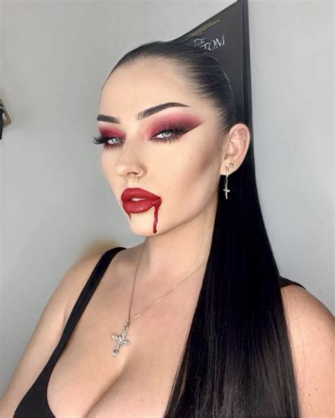 25 Vampire Hairstyles 2025 for Women Who Love Drama - divagaze.com