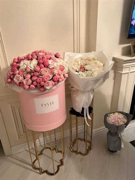 Albina Zuraeva | Luxury flowers, Spring flower arrangements ...