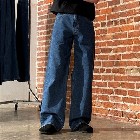 where can you buy round house jeans in stores 3