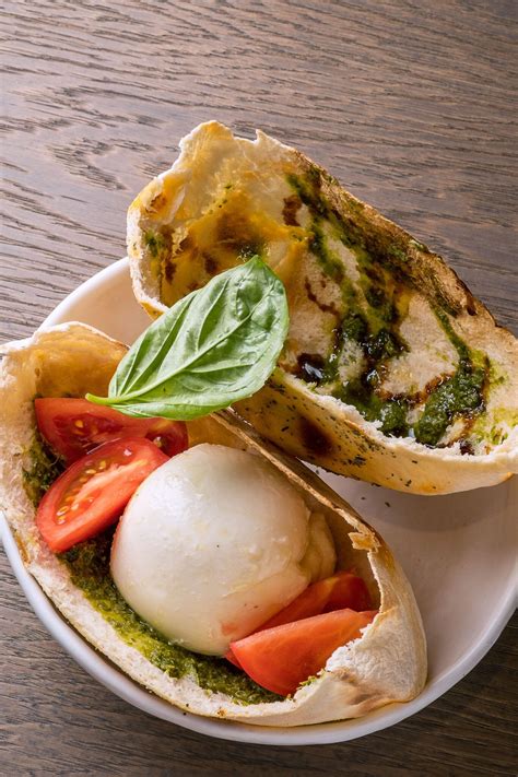 Соленый наполеон с белугой | chef.ru