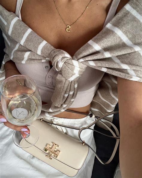 STEPHANIE ZUSTOVICH | ☁️ | Instagram