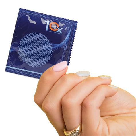 bao cao su   tu cao su thien nhien  thong nha phamra