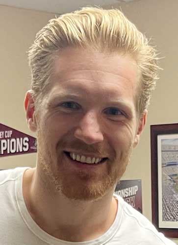 Gabriel Landeskog Booking Agent, Speaker Fees & Contact Info