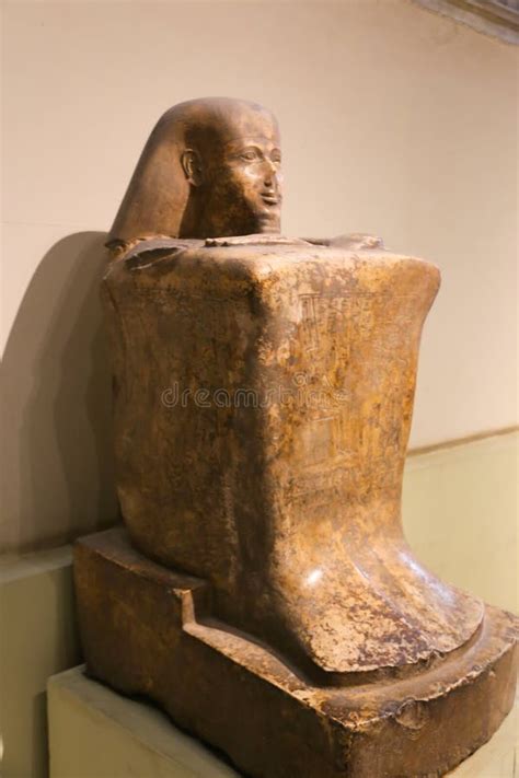 Woman Statue in Cairo Museum Egypt Editorial Photo - Image of ...
