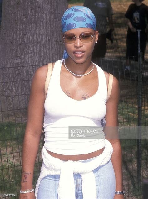 Rapper Eve attends the Ninth Annual "Kids for Kids" Celebrity... | Old school fashion, Eve ...