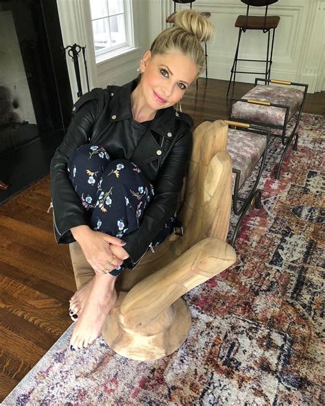 Sarah Michelle Gellar's Feet