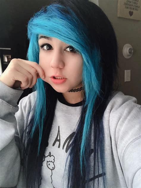 Pin by 𖤐GhostOfChernobyl𖤐 on Emo scene hair in 2021 | Scene hair, Emo