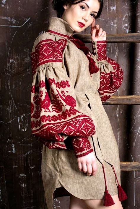 Pin by crazy bun on ВЫШИВАНИЕ | Folk fashion, Embroidered clothes, Boho ...