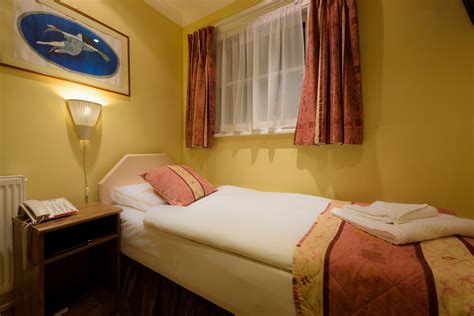 single economy room accommodation shakespeare hotel