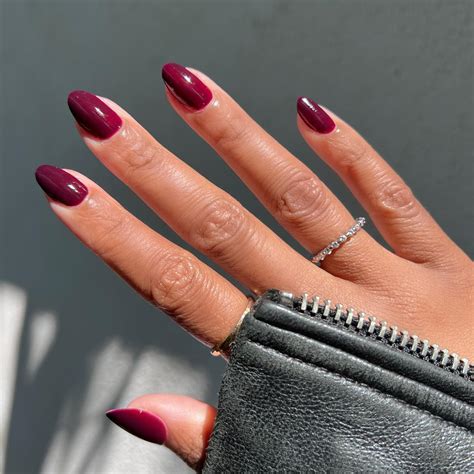 Cherry Red Nails Are Trending: 7 Mani Ideas We've Saved | Who What Wear