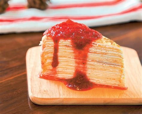VOĆNA TORTA SA ROZEN KORAMA: Brz, jednostavan i preukusan dezert očas ...