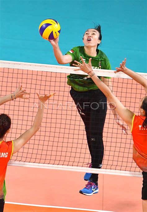 voli putri semifinal   indonesia  vietnam antara foto