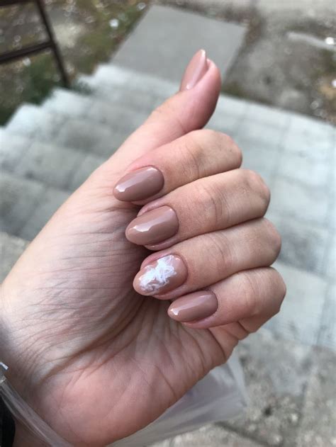 Маникюр какао и дым | Nails, Convenience store products, Convenience store