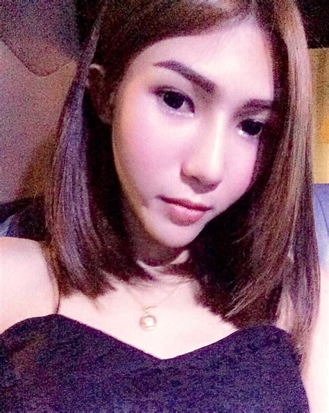 TW Pornstars - 4 pic. Ladyboy Selfies. Twitter. 20 Cute Thai Ladyboy