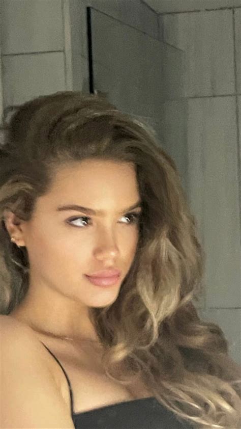 Kyla Kenedy 11/23/2021 • CelebMafia