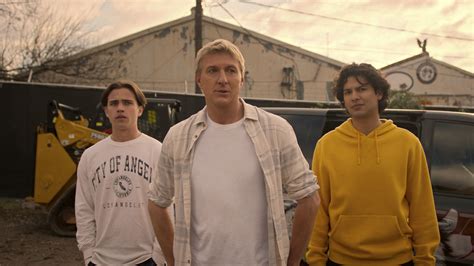 Cobra Kai: William Zabka, Xolo Maridueña Discuss Father-Son Dynamic