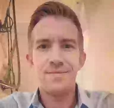 Builder became a pornstar after showing friends his massive penis at ...