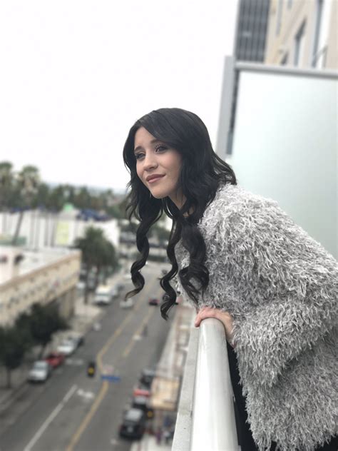 LizzyWurst on Twitter: "Well I am back to dark hair 🤷🏽‍♀️ https://t.co