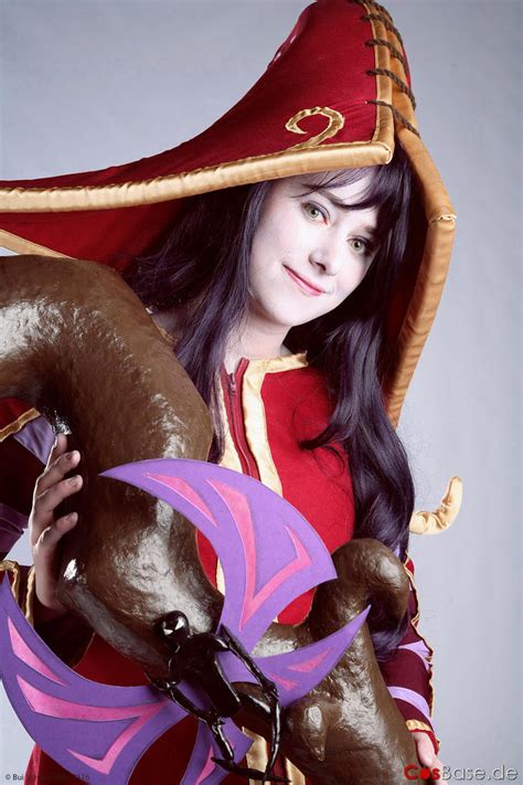 Lulu Cosplay Portrait - League of Legends by kreischi on DeviantArt