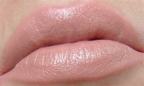 Неидеальный нюд: Губная помада Color Sensation №715 Choco Cream от ...