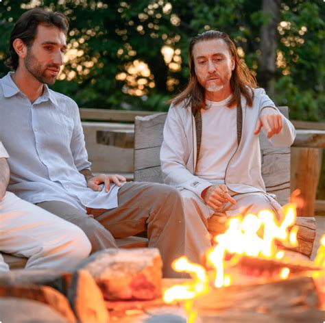 Meet the Divine Mahavatar Babaji: The Original Guru of Kriya Yoga | Who ...