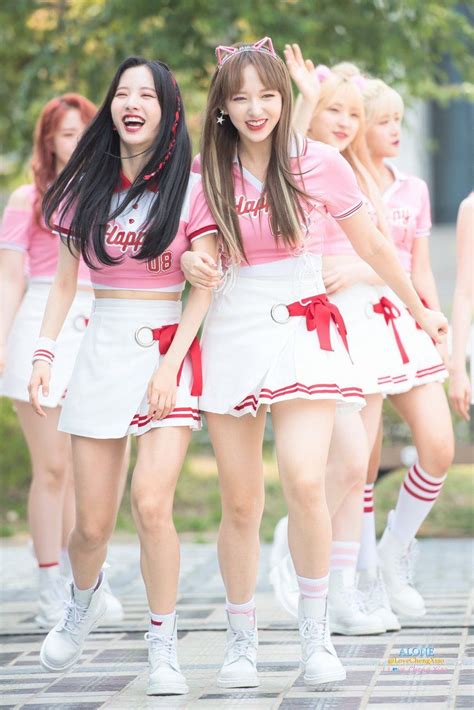bona pics 🍒 (@bona_pics) on X | Girls fashion clothes, Cheerleader girl ...