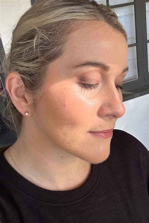 how to apply liquid blush