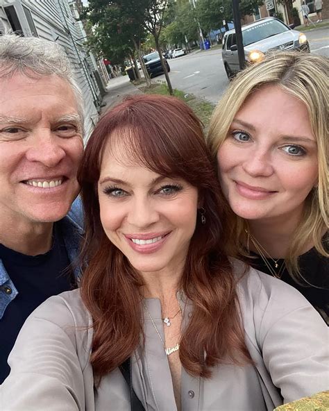 'Cooper family reunion': 'The O.C.' cast reunites in new selfie