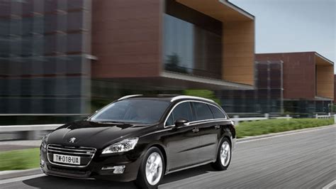 Wheels: The Peugeot 508's Glass Roof Illuminates Car Travel