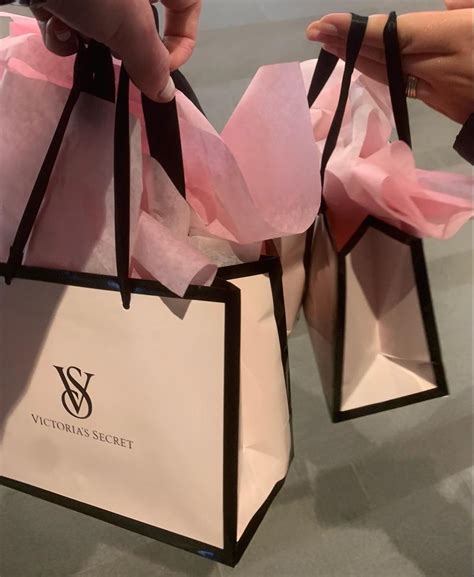 victoria secret aesthetic | Victoria secret fashion show, Victoria ...