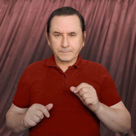 Юрий В. Антонов — слушать онлайн бесплатно на Яндекс Музыке в хорошем ...