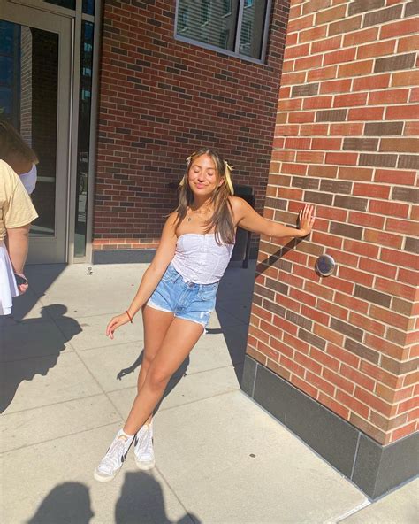 Cassiee could be the next big breakthrough star in the industry 4