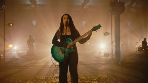 Messy singer Lola Young defended by fans after backlash over discovery ...