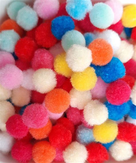 Pompom Bolinha 10mm Em Poliéster Colorido 200 Unidades | Elo7