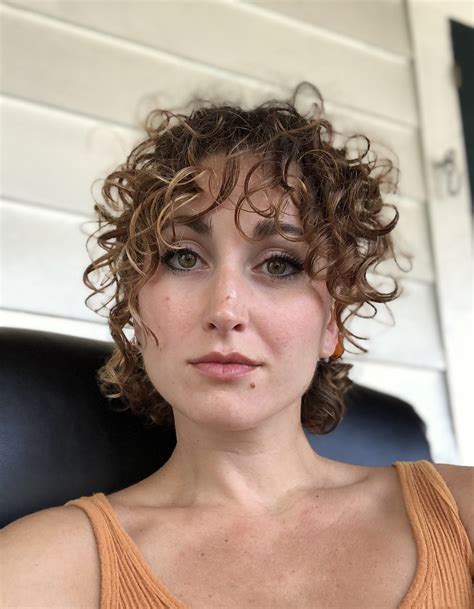 Short Wavy Shag 20 Short Shag Haircut That Will Make You Feel
