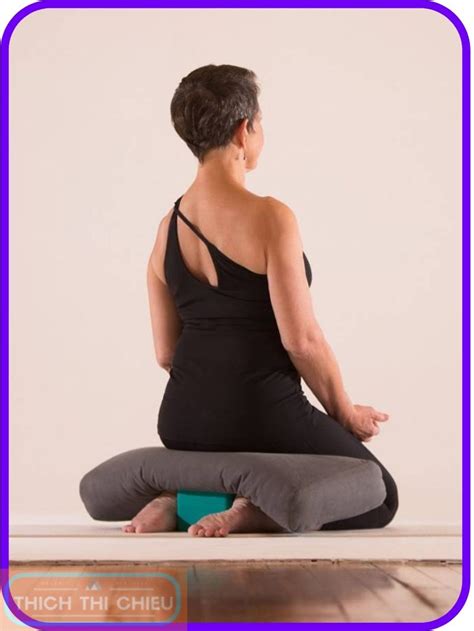 How to Do Virasana Safely and Effectively - Thich Thi Chieu