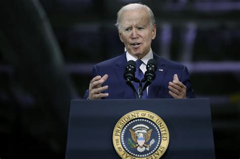 video  joe biden dropping notes  interview sparks debate newsweek