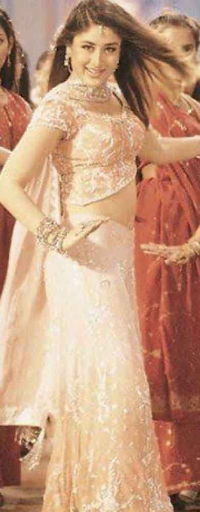 kareena  bole chudiyan dress