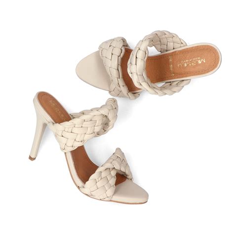 Lorenza Napa, Nude – Mila Milu