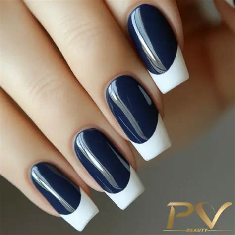 Unhas Decoradas Azul Royal E Branco