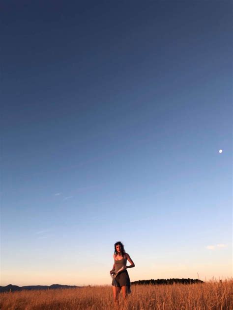 Katie Leigh – Medium