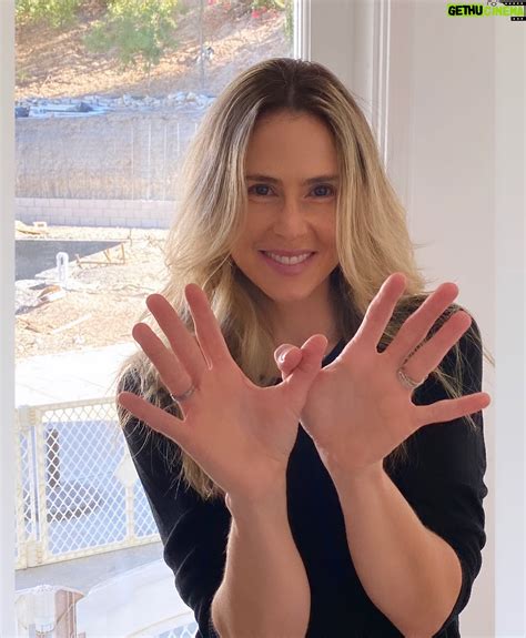 Anna Hutchison Wiki, Biography, Age, Gallery, Spouse and more