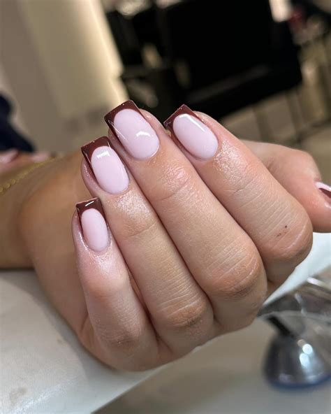 Emily-Robyn Nail Artist