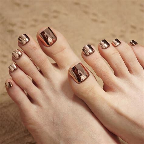 how to cut a puppy's toenails 2