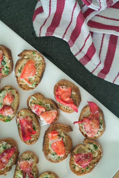 LOBSTER ROLL CROSTINI | Luke's Lobster Singapore