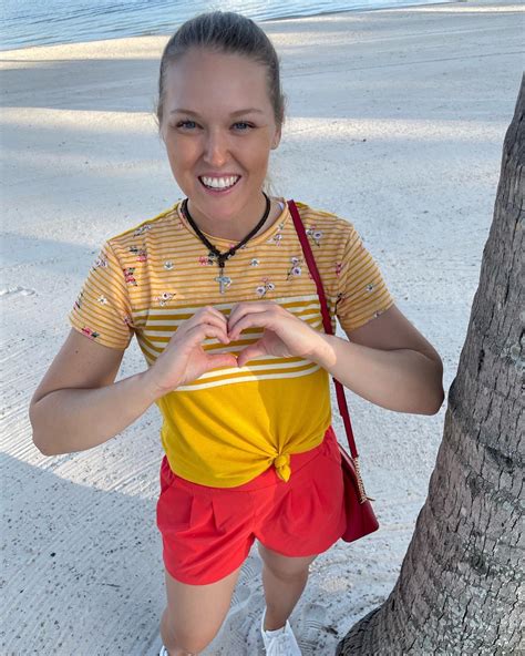 Experts React: The Truth About Brooke Henderson's Private Relationship Image 17