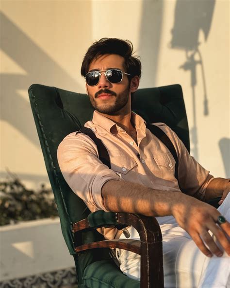 ali raza reveals  mothers role   career reviewitpk