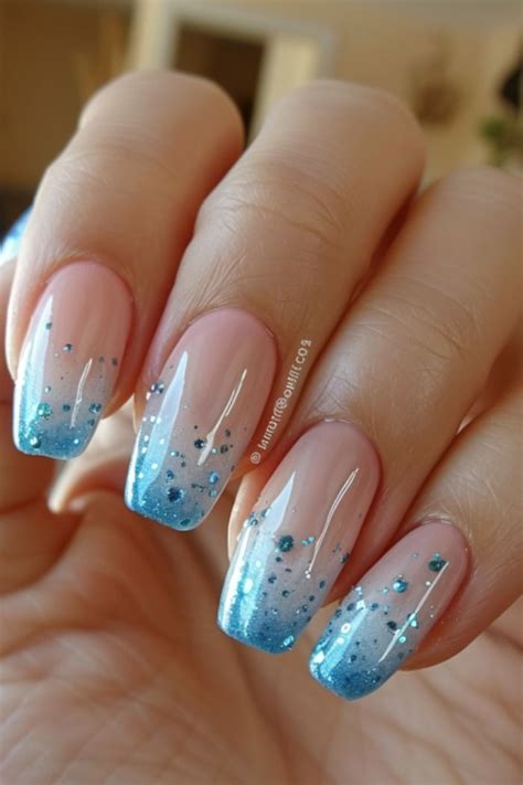 The Art of Blue Nails: A Trending Phenomenon - Image 16 of 29
