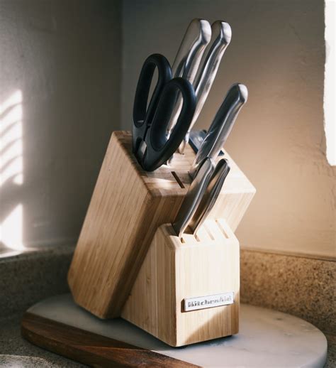 3 Surprising Things You Can Do With Your Kitchen Scissors